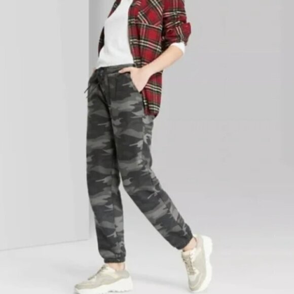 Wild Fable Green Camo High Rise Waist Fleece Sweatpant Jogger Pant Sz Small - Picture 2 of 11